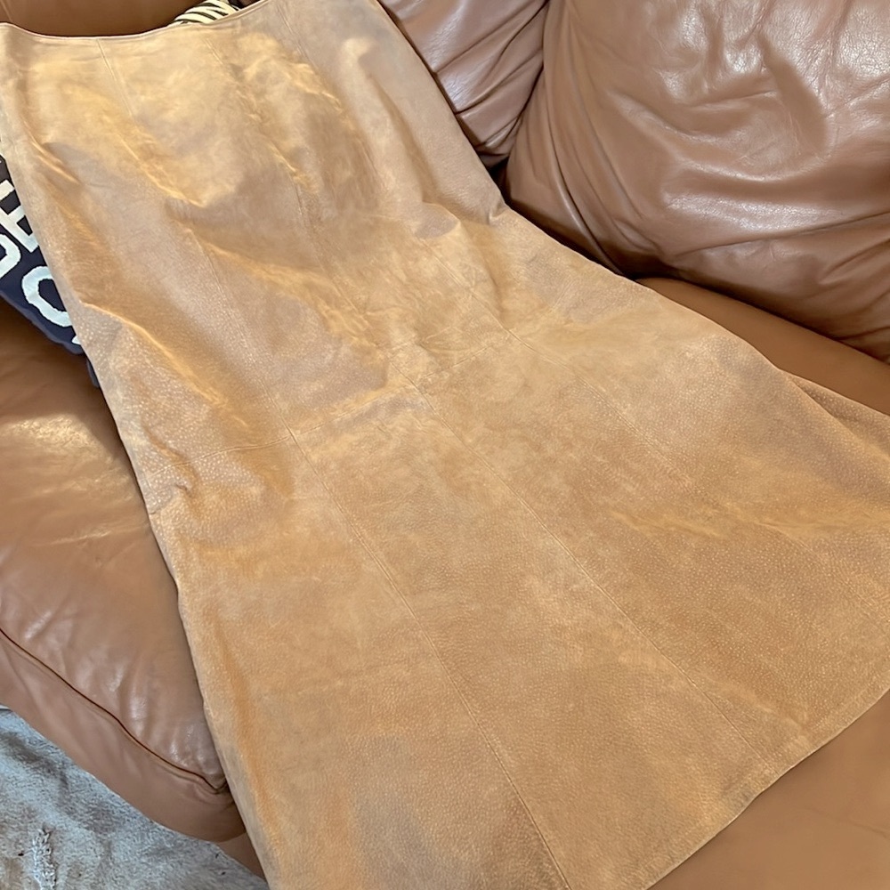 A.M.I. 100% LEATHER LONG TAN SKIRT Size 10 - Picture 2 of 10